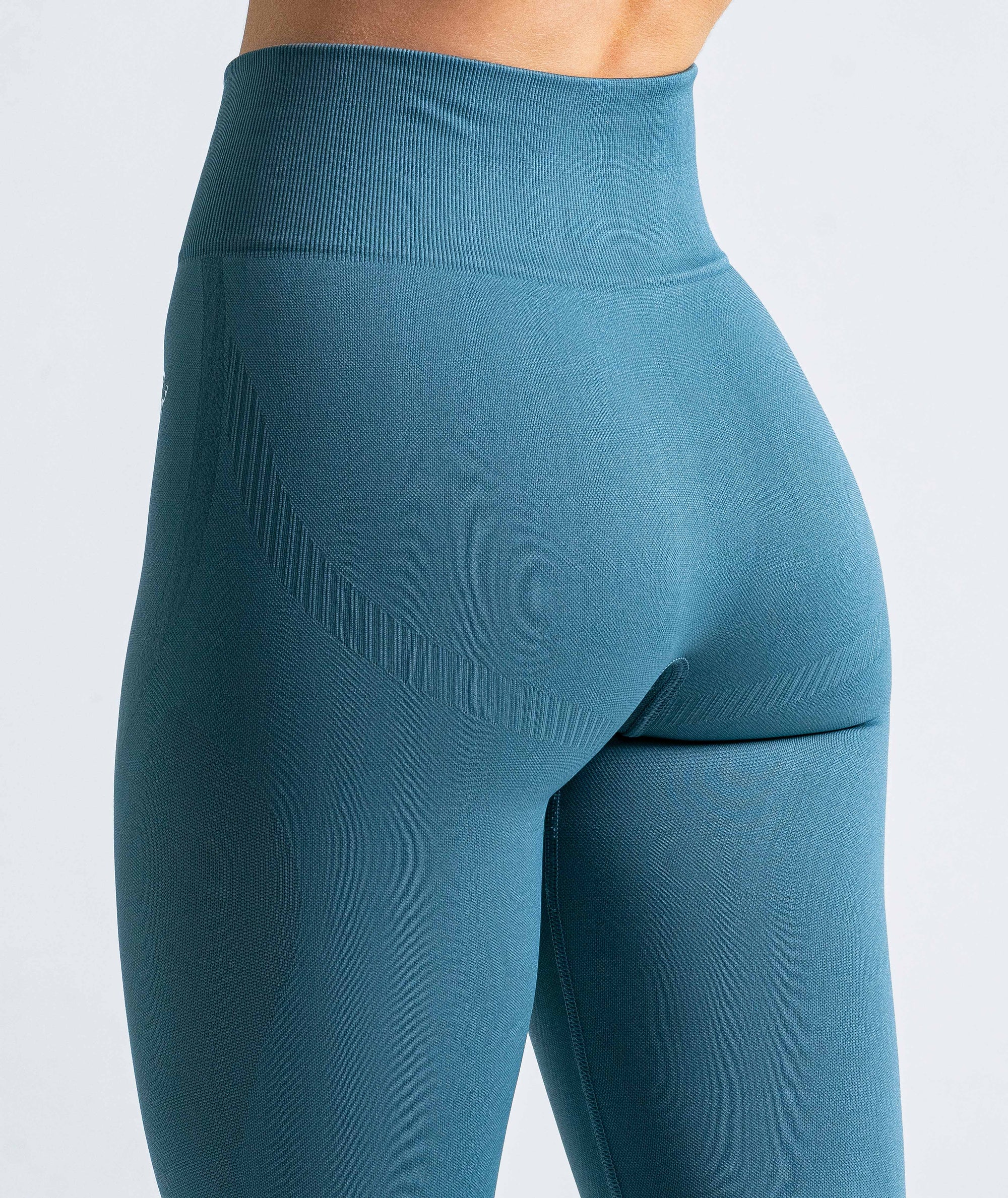 Spin Seamless